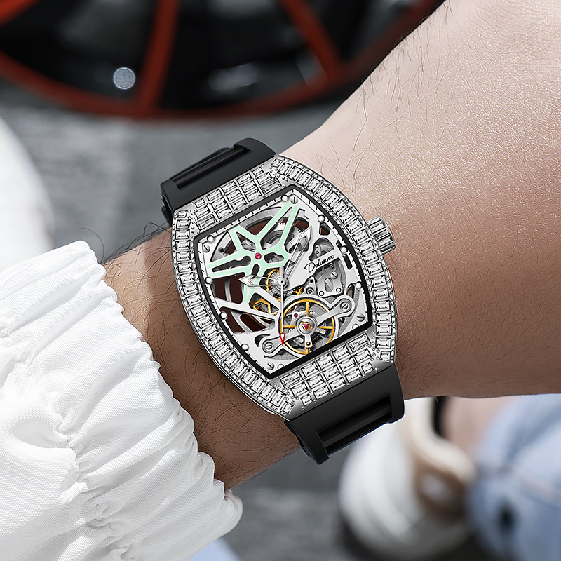นาฬิกาข้อมือผู้ชายหรูหรา ออโตเ - Tourbillon Movement Watch บทวิจารณ์และราคา
