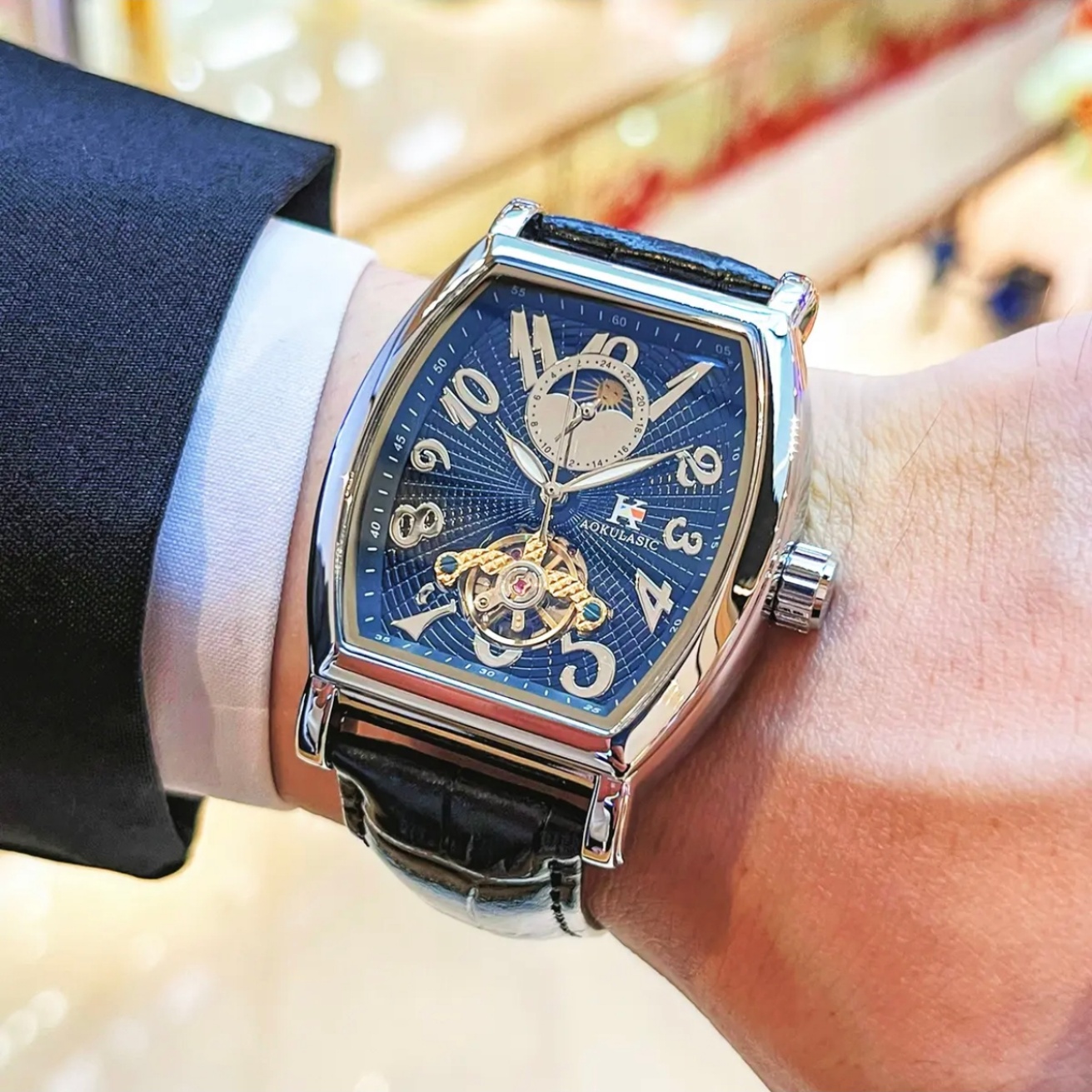 นาฬิกาข้อมือผู้ชายทรงบาร์เรลสุ - Luxury Watch Korea บทวิจารณ์และราคา