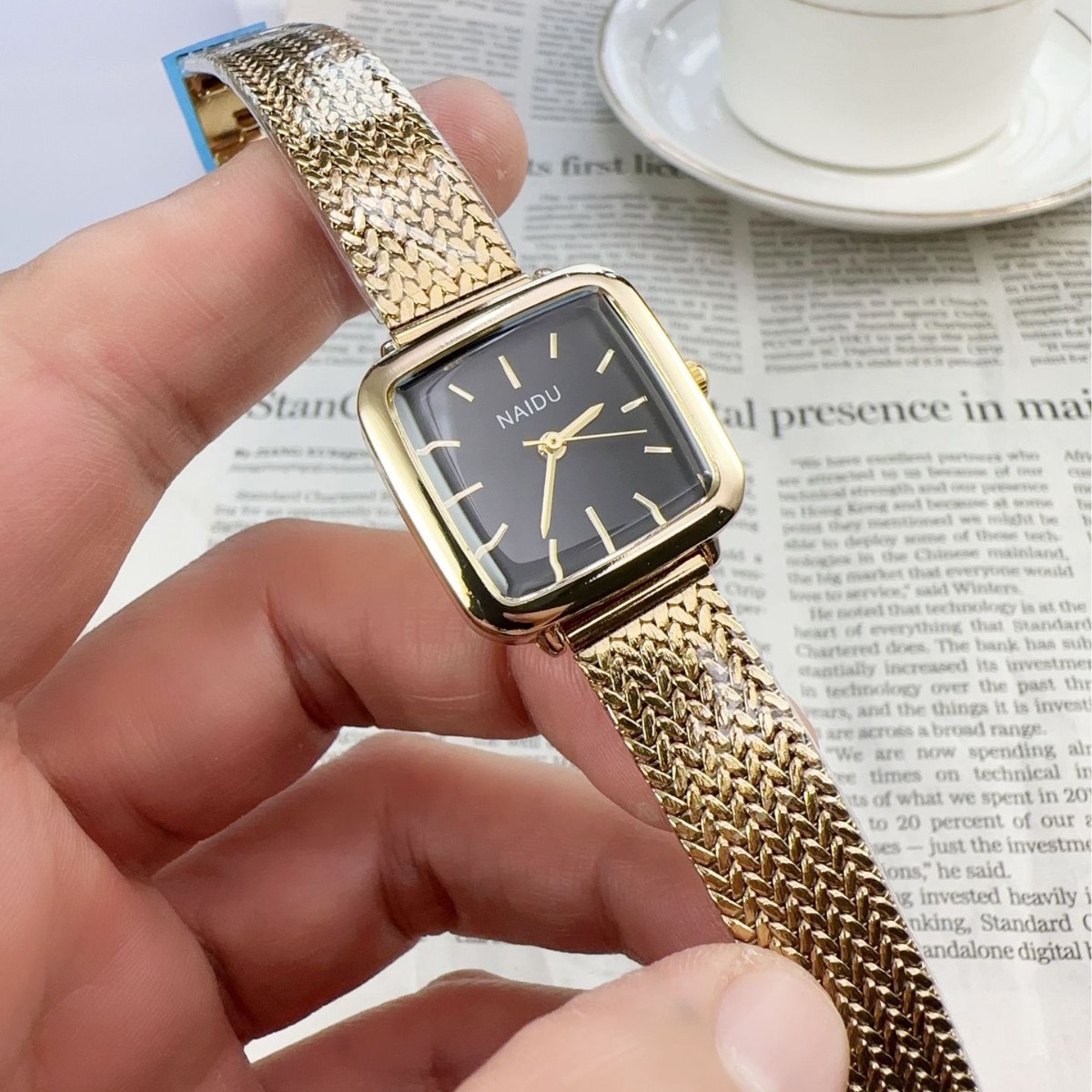 นาฬิกาผู้หญิง Simple Cold Retr - Luxury Watch Korea บทวิจารณ์และราคา