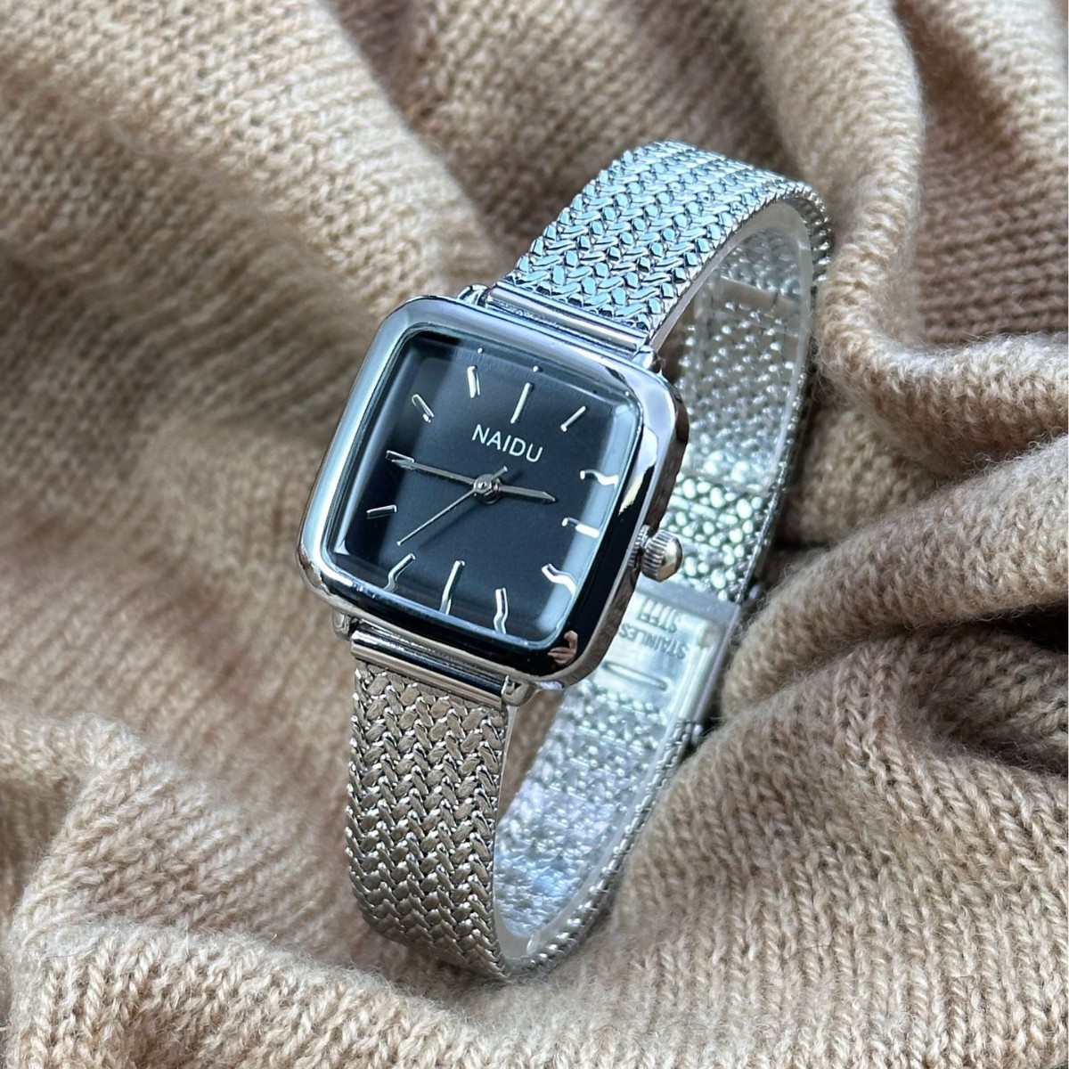 นาฬิกาผู้หญิง Simple Cold Retr - Luxury Watch Korea บทวิจารณ์และราคา